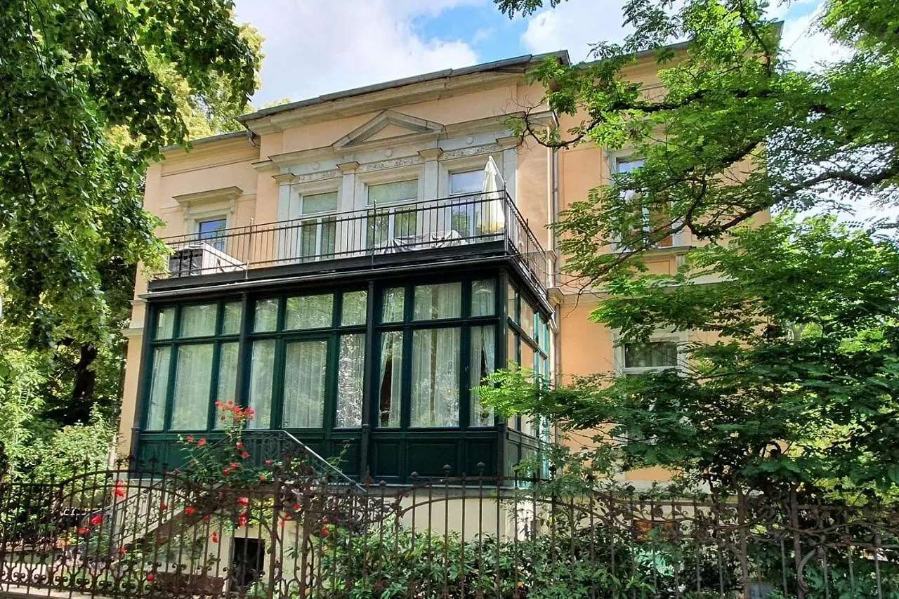 Ferienwohnung Villa Haniel Oskar 드레스덴 아파트